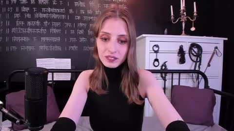 Snapshot of mistress_marlene chatting on January 30, 2025, 7:26 pm Mistress Marlene online show from January 30, 2025, 7:26 pm