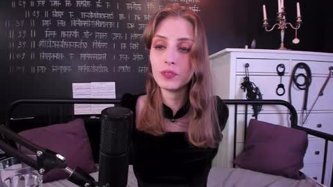 Snapshot of mistress_marlene chatting on February 19, 2025, 6:21 pm Mistress Marlene online show from February 19, 2025, 6:21 pm