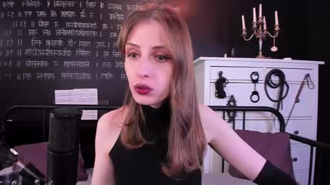 Snapshot of mistress_marlene chatting on February 20, 2025, 3:19 pm Mistress Marlene online show from February 20, 2025, 3:19 pm