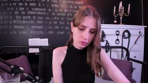 Snapshot of mistress_marlene chatting on February 25, 2025, 1:28 pm Mistress Marlene online show from February 25, 2025, 1:28 pm