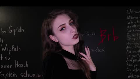 Snapshot of mistress_marlene chatting on October 27, 2025, 8:51 am Mistress Marlene online show from October 27, 2025, 8:51 am