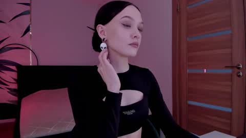 Mistress Mia online show from February 22, 2025, 10:40 am