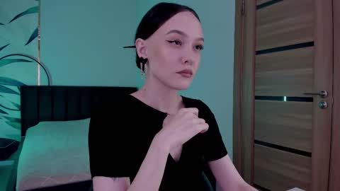 Snapshot of mistress_mialibra chatting on October 7, 2025, 1:36 am Mistress Mia online show from October 7, 2025, 1:36 am