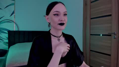 Snapshot of mistress_mialibra chatting on October 16, 2025, 2:01 am Mistress Mia online show from October 16, 2025, 2:01 am