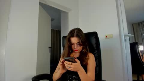 Snapshot of mistress_milana_ chatting on October 10, 2025, 2:49 pm mistress_milana_ online show from October 10, 2025, 2:49 pm