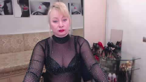 Snapshot of mistress_milfa chatting on March 12, 2025, 6:44 pm mistress_milfa online show from March 12, 2025, 6:44 pm