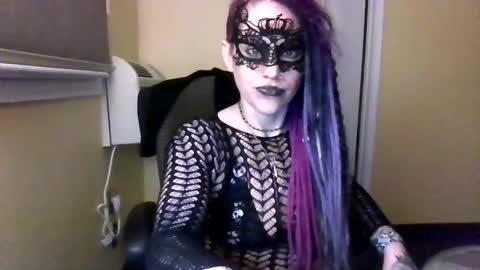 mistress_solena online show from May 4, 2026, 6:42 am