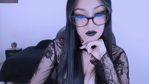 Snapshot of mistress_zafirah chatting on October 11, 2025, 12:54 am Mistress online show from October 11, 2025, 12:54 am