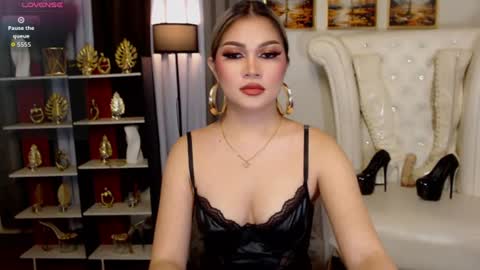 Snapshot of mistressathenna chatting on June 11, 2026, 3:37 am mistressathenna online show from June 11, 2026, 3:37 am