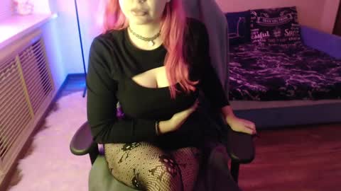 Miss Bailey online show from December 6, 2024, 4:06 pm