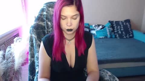Snapshot of mistressbailey_x chatting on October 23, 2025, 10:47 am Miss Bailey online show from October 23, 2025, 10:47 am