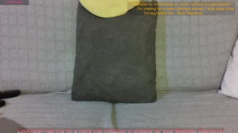 Snapshot of mistressdaenerys chatting on January 1, 2025, 3:03 pm Mistress Daenerys online show from January 1, 2025, 3:03 pm