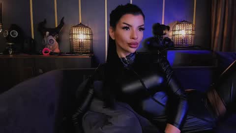 Elenia online show from December 4, 2024, 10:57 am