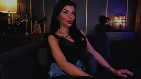 Elenia online show from January 5, 2025, 10:21 am