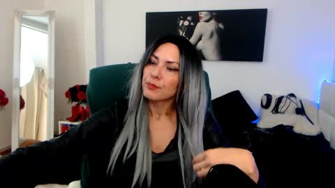 MistressEvelyn  online show from December 5, 2024, 3:59 am