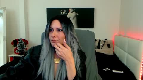MistressEvelyn  online show from January 8, 2025, 5:05 am