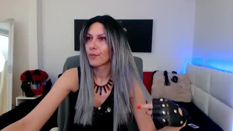 MistressEvelyn  online show from January 21, 2025, 4:10 am