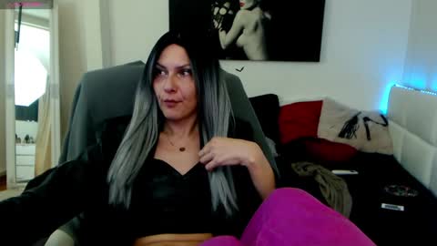 MistressEvelyn  online show from January 28, 2025, 10:45 am