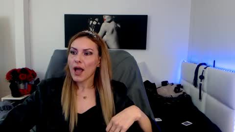 MistressEvelyn  online show from February 2, 2025, 6:15 am
