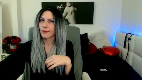 MistressEvelyn  online show from February 26, 2025, 11:30 am