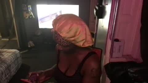 Snapshot of mistresshardwood chatting on July 6, 2026, 5:04 am Mistress Hardwood online show from July 6, 2026, 5:04 am