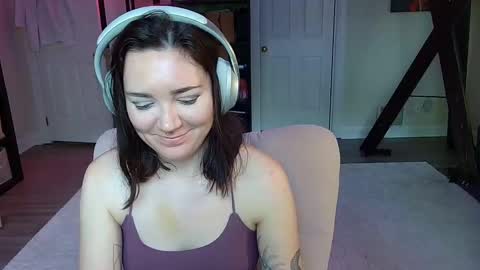 Snapshot of mistressjuniper chatting on October 7, 2025, 6:49 pm Mistress June online show from October 7, 2025, 6:49 pm