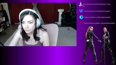 Snapshot of mistressjuniper chatting on March 5, 2026, 7:32 pm Mistress June online show from March 5, 2026, 7:32 pm