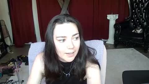 Snapshot of mistressjuniper chatting on March 26, 2026, 7:19 pm Mistress June online show from March 26, 2026, 7:19 pm