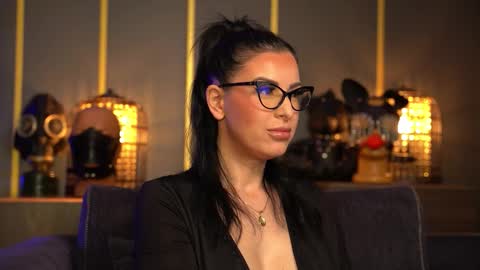 Mistress Kelly online show from March 6, 2026, 11:45 pm