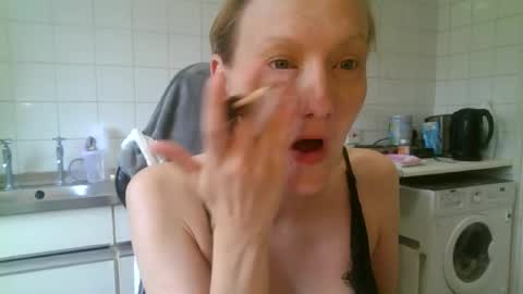 mistressmilly32 online show from June 12, 2026, 10:36 am