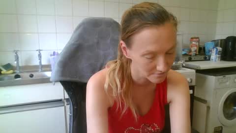 mistressmilly32 online show from June 16, 2026, 3:47 pm