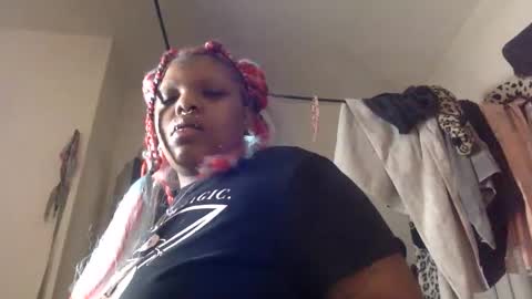 Snapshot of mistressmystii chatting on December 9, 2024, 12:01 am Mistress Mystii online show from December 9, 2024, 12:01 am