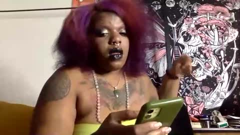 Snapshot of mistressmystii chatting on December 12, 2024, 2:59 am Mistress Mystii online show from December 12, 2024, 2:59 am