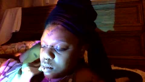 Snapshot of mistressmystii chatting on December 30, 2024, 5:37 am Mistress Mystii online show from December 30, 2024, 5:37 am