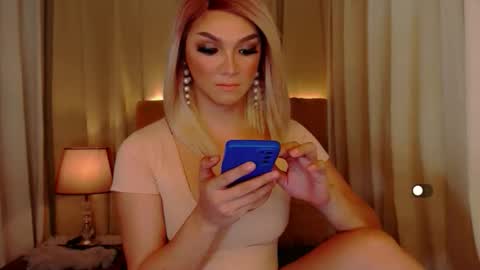 Leah online show from May 7, 2026, 1:05 pm