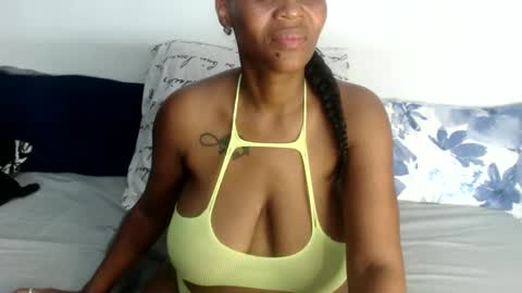 Snapshot of mistressshirleyx chatting on January 22, 2025, 7:03 pm mistressshirleyx online show from January 22, 2025, 7:03 pm