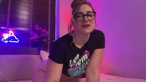 Miss X online show from November 4, 2025, 5:12 pm