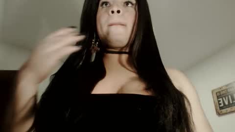 Snapshot of mistressxxalice chatting on March 8, 2025, 11:18 pm ALICE MADANE online show from March 8, 2025, 11:18 pm