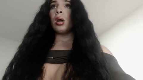 Snapshot of mistressxxalice chatting on October 8, 2025, 5:16 am ALICE MADANE online show from October 8, 2025, 5:16 am