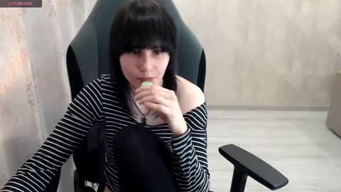 Snapshot of misty_dark chatting on October 7, 2025, 10:34 am misty_dark online show from October 7, 2025, 10:34 am