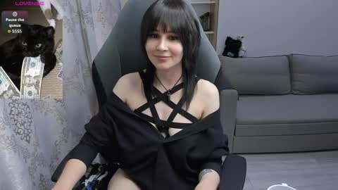 misty_dark online show from May 5, 2026, 10:34 am