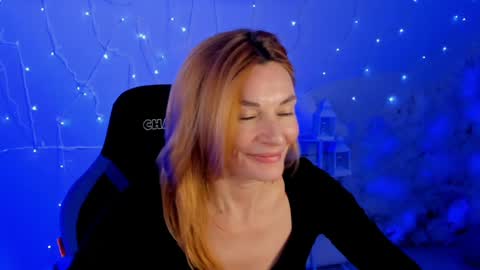 MistyBarnes NONUDE MODEL online show from January 10, 2025, 11:22 am