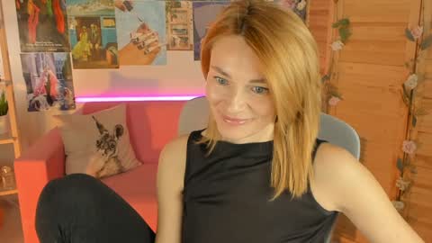 MistyBarnes NONUDE MODEL online show from January 26, 2025, 12:33 pm