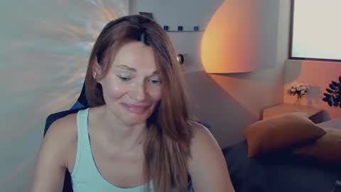MistyBarnes NONUDE MODEL online show from June 10, 2026, 11:09 am