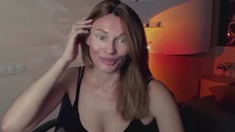 MistyBarnes NONUDE MODEL online show from June 13, 2026, 7:45 pm