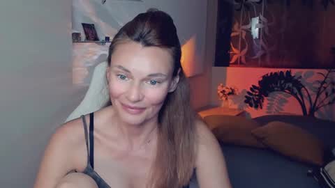 MistyBarnes NONUDE MODEL online show from June 15, 2026, 5:48 pm