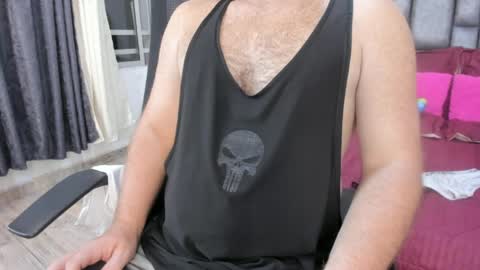 Snapshot of mitchbukanan chatting on April 9, 2026, 6:19 am mitchbukanan online show from April 9, 2026, 6:19 am