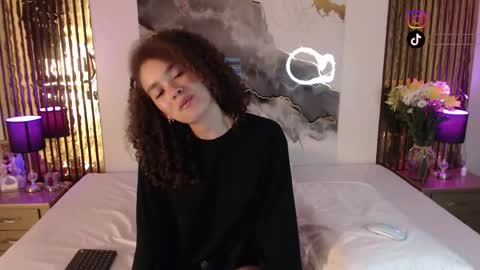 Mtica Brennet online show from April 15, 2026, 4:30 am