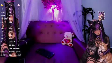 mitsu kawii online show from June 24, 2026, 8:19 pm