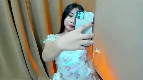 Mitsu online show from September 15, 2025, 1:22 pm